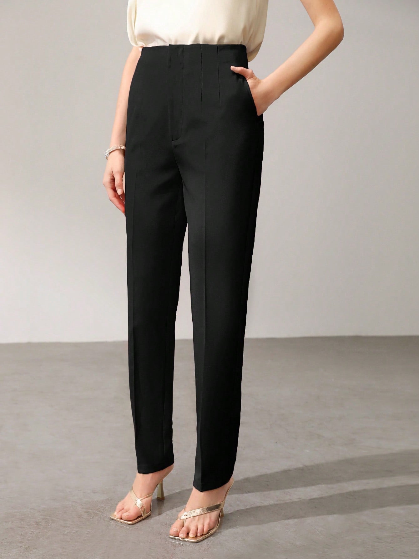 Pantalon à Pli Marqué